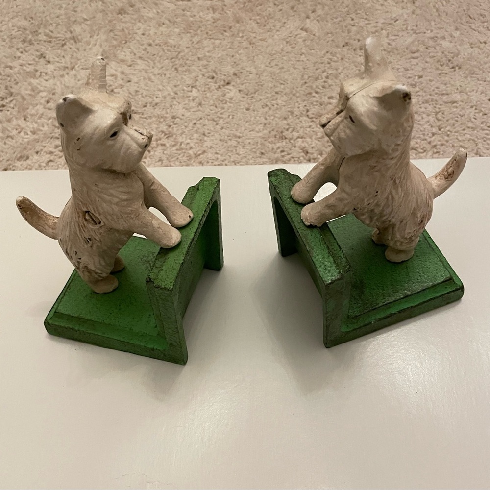 Puppy Bookends